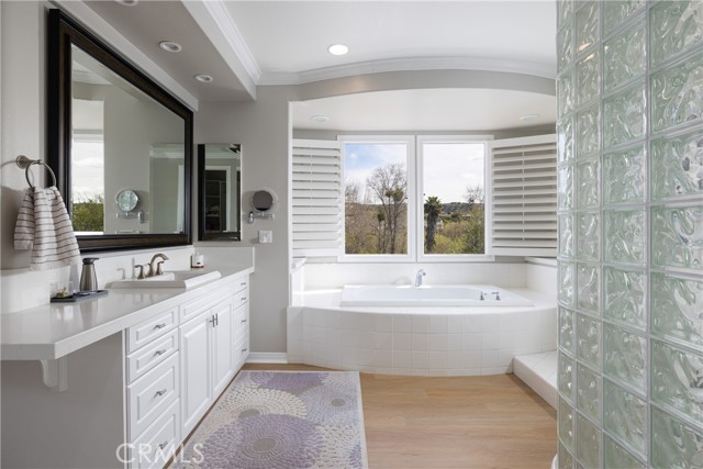 Detail Gallery Image 22 of 40 For 46 Vela Ct, Coto de Caza,  CA 92679 - 4 Beds | 4/1 Baths