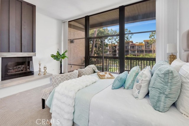 Detail Gallery Image 11 of 27 For 8317 Marina Pacifica, Long Beach,  CA 90803 - 2 Beds | 3 Baths