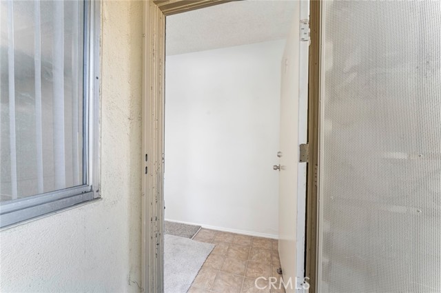 3430 Elm Avenue, Long Beach CA: https://media.crmls.org/medias/dbb51c97-1b60-42d9-829a-f9a89bb5f53e.jpg