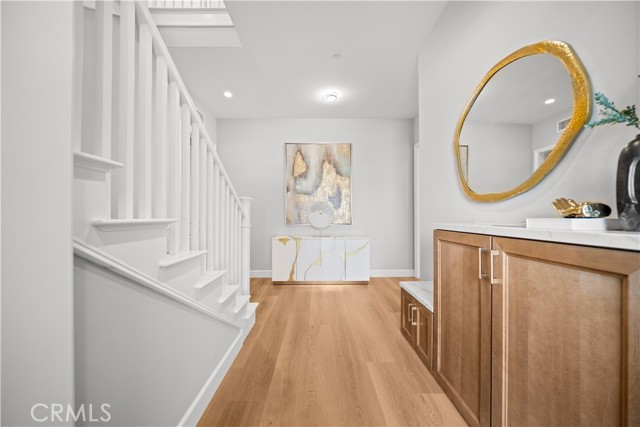 Detail Gallery Image 2 of 55 For 100 Henderson, Irvine,  CA 92620 - 4 Beds | 4/1 Baths