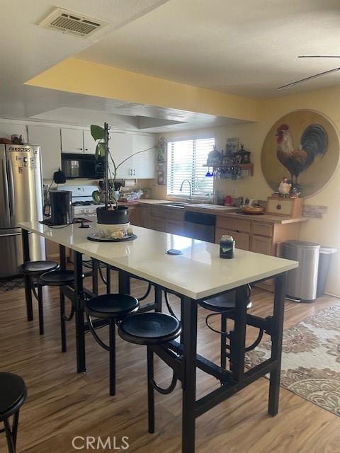 Detail Gallery Image 6 of 25 For 13395 Driftwood Dr, Victorville,  CA 92395 - 3 Beds | 2 Baths