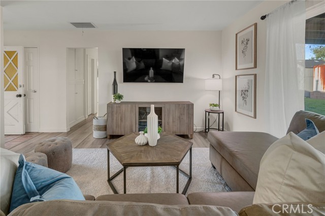 Detail Gallery Image 2 of 36 For 7800 La Corona, Buena Park,  CA 90620 - 3 Beds | 2 Baths