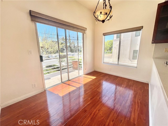 Detail Gallery Image 5 of 22 For 609 Fairview Ave #2,  Arcadia,  CA 91007 - 3 Beds | 3/1 Baths