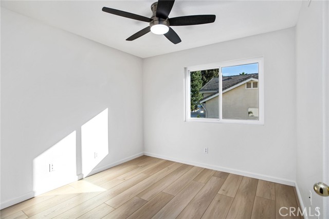 Detail Gallery Image 16 of 32 For 29110 Wayfarer Ln, Lake Elsinore,  CA 92530 - 4 Beds | 2/1 Baths