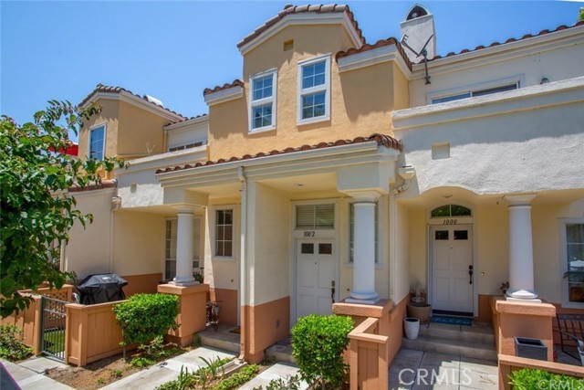 Detail Gallery Image 1 of 24 For 1002 S Rossano Way, Anaheim,  CA 92808 - 3 Beds | 2 Baths