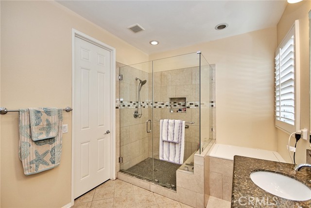 Detail Gallery Image 12 of 15 For 4029 Villa Modena, Yorba Linda,  CA 92886 - 3 Beds | 2/1 Baths