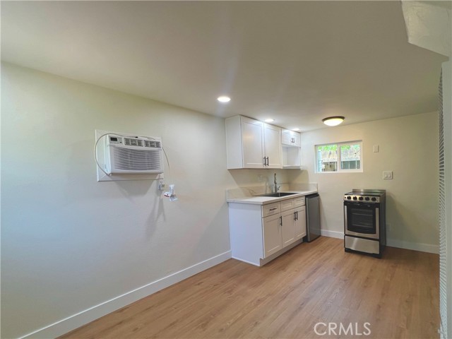 Image 5 of 15 For 4359 Merrill Avenue 2