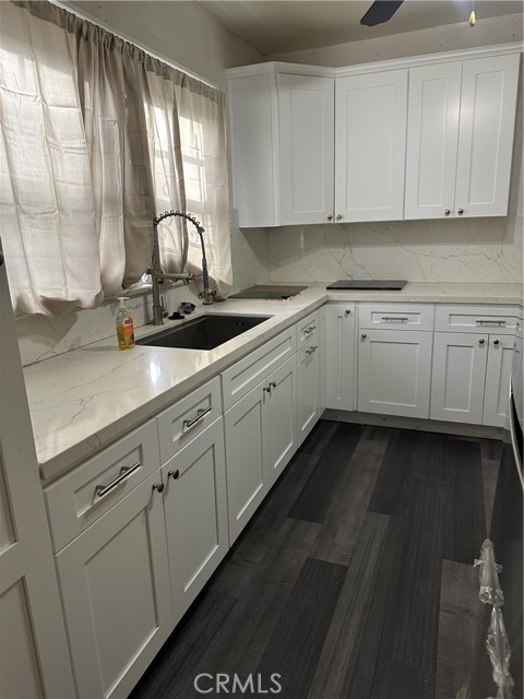 Detail Gallery Image 5 of 6 For 130 W 86th Pl, Los Angeles,  CA 90003 - 4 Beds | 2 Baths