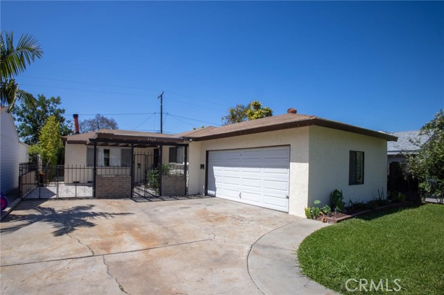 Detail Gallery Image 1 of 23 For 3512 W Flower Ave, Fullerton,  CA 92833 - 3 Beds | 2 Baths