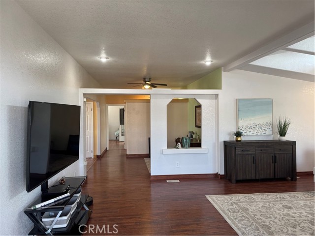 Detail Gallery Image 10 of 22 For 16 Magnolia, Anaheim,  CA 92801 - 3 Beds | 2 Baths