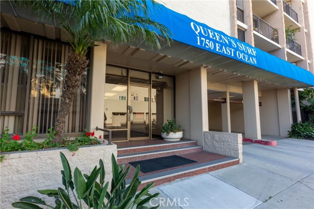 1750 E Ocean Boulevard, Long Beach CA: https://media.crmls.org/medias/dbb96432-c327-4c36-9f2e-87439b1080ba.jpg