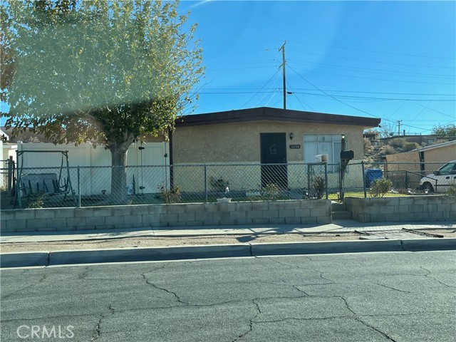 1150 Mojave Dr, Barstow, CA 92311
