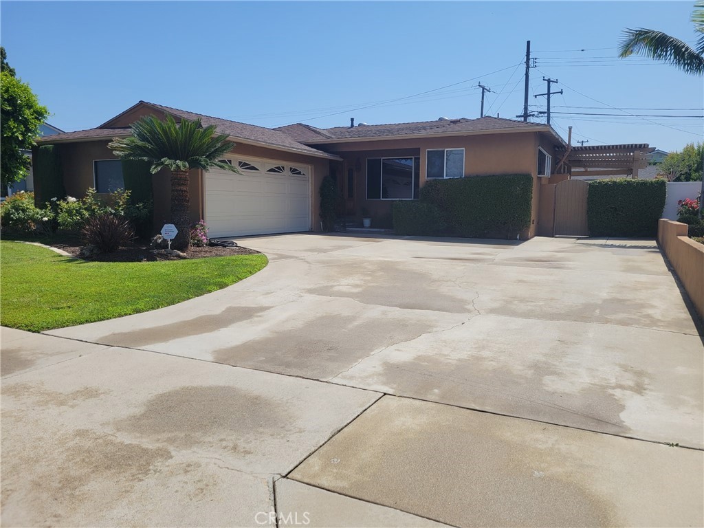 13708 Roper Avenue