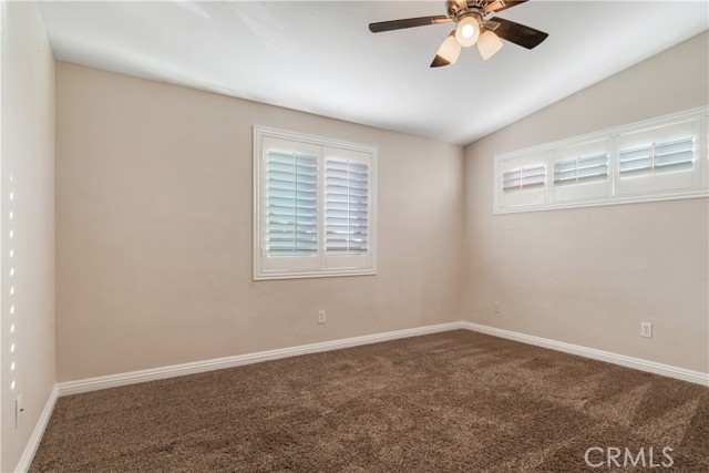 33278 Colorado, Yucaipa CA: https://media.crmls.org/medias/dbbb9fac-207e-44cc-93ec-7936fb83b557.jpg