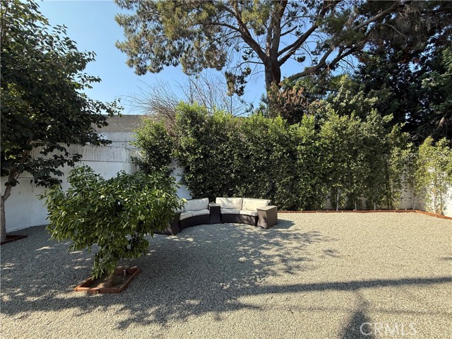 Detail Gallery Image 18 of 22 For 15159 La Maida St #B,  Sherman Oaks,  CA 91403 - 1 Beds | 1 Baths
