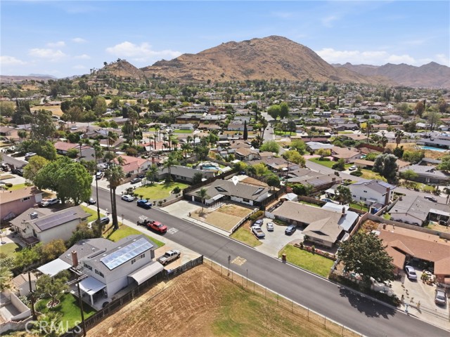 Detail Gallery Image 31 of 40 For 22783 Brentwood, Grand Terrace,  CA 92313 - 4 Beds | 2 Baths