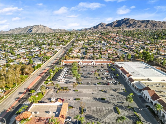 12190 Perris Blvd, Moreno Valley CA: https://media.crmls.org/medias/dbbc8410-e4df-4607-a325-a15c1382c216.jpg