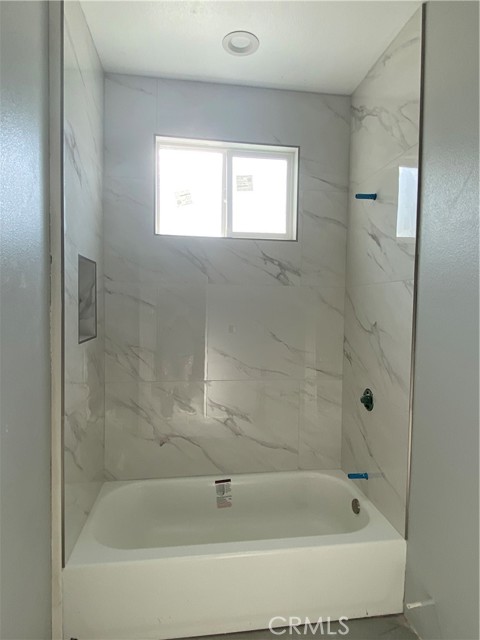 Detail Gallery Image 6 of 10 For 1204 Palm, Corona,  CA 92879 - 2 Beds | 2 Baths