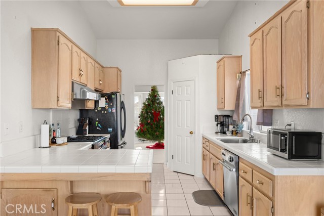 Detail Gallery Image 14 of 33 For 781 Koval, Santa Maria,  CA 93455 - 3 Beds | 2 Baths