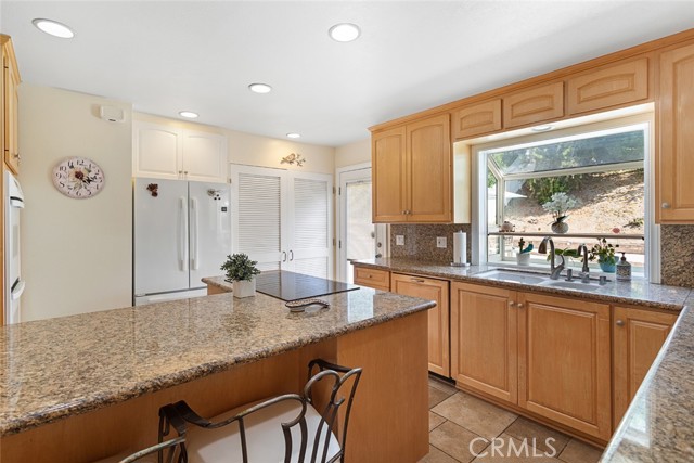 22666 Margarita Drive, Woodland Hills CA: https://media.crmls.org/medias/dbbd468b-7642-4326-96ed-1250417a0ace.jpg