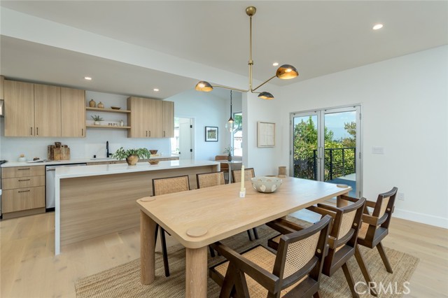 Detail Gallery Image 16 of 71 For 2023 Kenilworth Ave, Los Angeles,  CA 90039 - 3 Beds | 2 Baths