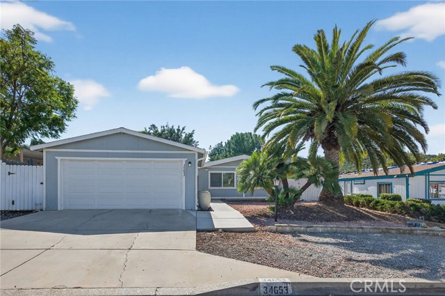 Detail Gallery Image 2 of 54 For 34653 the Farm Rd, Wildomar,  CA 92595 - 3 Beds | 2 Baths