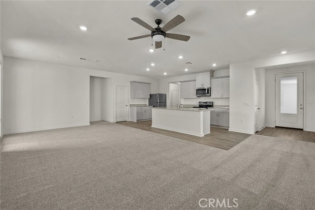 845 Longhorn Drive, San Jacinto CA: https://media.crmls.org/medias/dbbe3ce6-1c8d-4739-bf6d-56dbc7ec48d0.jpg