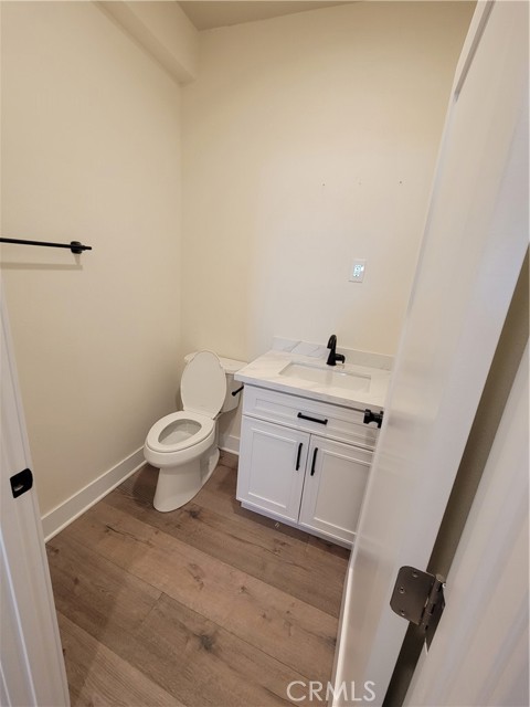 Detail Gallery Image 9 of 17 For 803 E Haxby St #1/2,  Carson,  CA 90746 - 1 Beds | 1/1 Baths