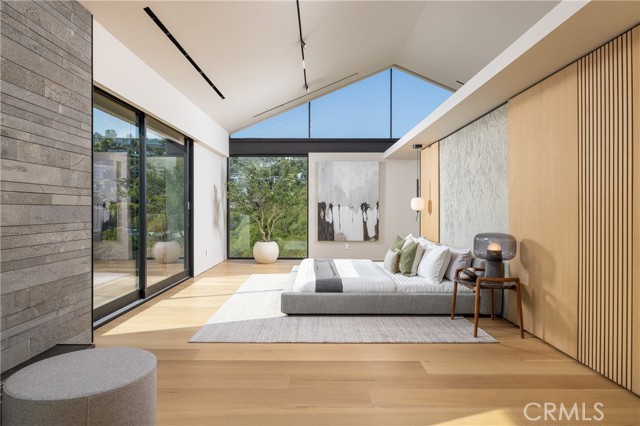 1000 Oriole Drive, Laguna Beach CA: https://media.crmls.org/medias/dbbf048a-8e78-4afb-a3b2-6c5136f4e363.jpg
