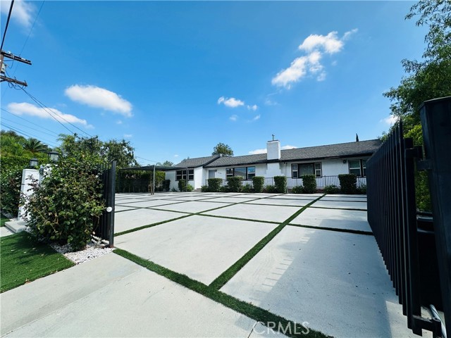 Detail Gallery Image 3 of 75 For 5148 Otis Ave, Tarzana,  CA 91356 - 4 Beds | 4 Baths