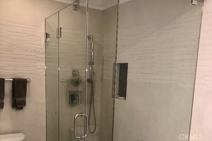 https://media.crmls.org/medias/dbbf4381-b10a-4a2b-9230-f56f8e9b227b.jpg?preset=X-Large