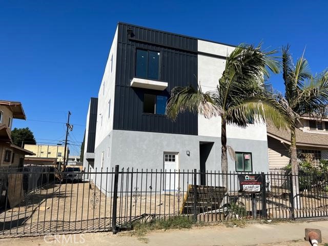 615 W 41St Pl, Los Angeles, CA 90037