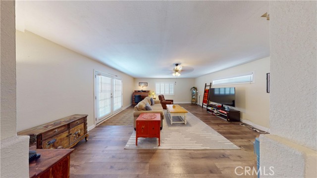 Detail Gallery Image 14 of 40 For 7601 Corona Ave, Hesperia,  CA 92345 - 3 Beds | 2 Baths