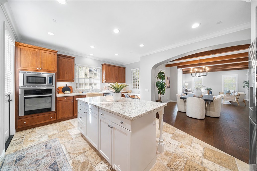 MLS #OC25250779 image #10