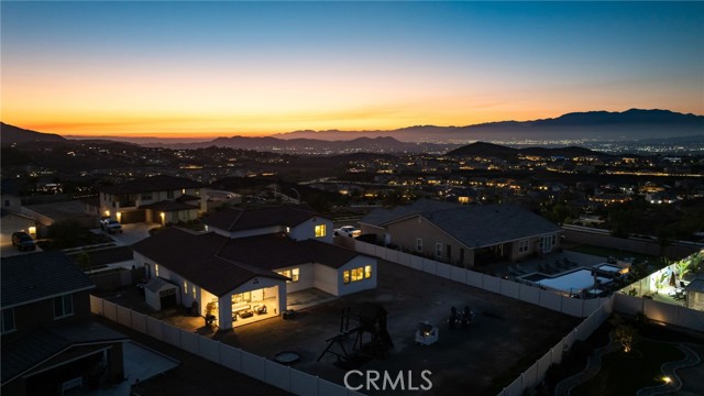 17042 Meteor Way, Riverside CA: https://media.crmls.org/medias/dbc02547-6465-4fb6-9666-766d8202f781.jpg