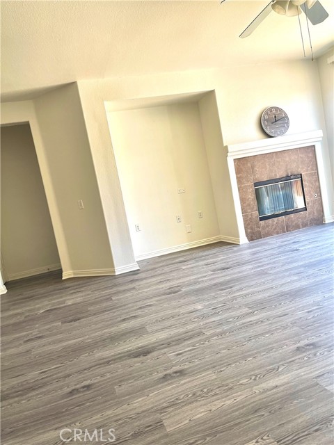 13148 Newport Street, Hesperia CA: https://media.crmls.org/medias/dbc096ad-d0ea-4e51-8a45-f68ca79714d6.jpg