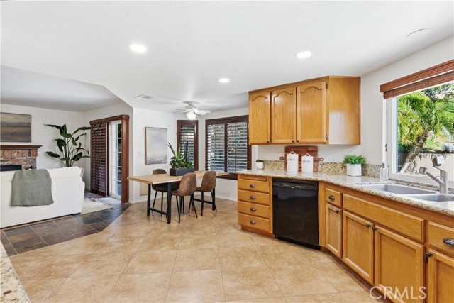 Detail Gallery Image 14 of 38 For 5750 Sugar Pine Dr, Yorba Linda,  CA 92886 - 4 Beds | 3 Baths