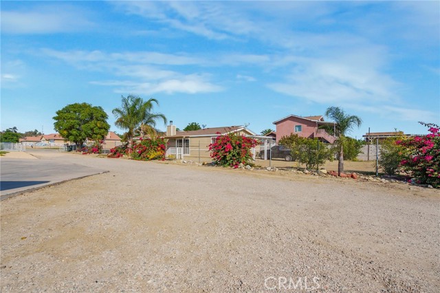 Detail Gallery Image 32 of 42 For 18325 El Molino, Bloomington,  CA 92316 - 3 Beds | 1 Baths