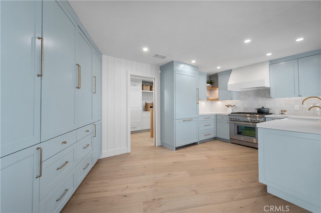 Dbc1484f 176e 43ea 9cee 844df26f776a