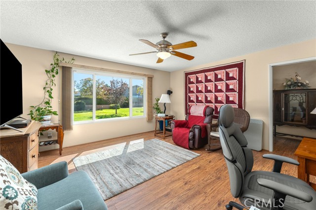 Detail Gallery Image 14 of 60 For 13346 Rimview Ct, Yucaipa,  CA 92399 - 3 Beds | 2/1 Baths
