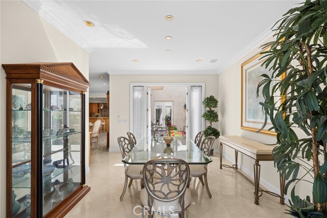 Detail Gallery Image 14 of 48 For 521 via Lido Nord, Newport Beach,  CA 92663 - 5 Beds | 4/2 Baths