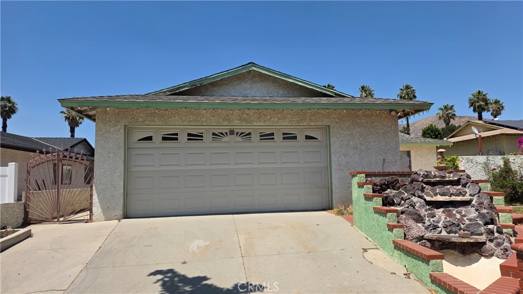 24800 Redcliff Court