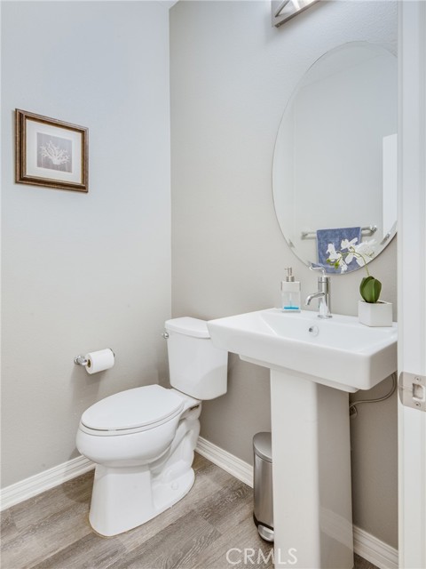 Detail Gallery Image 45 of 60 For 12921 Mission Avenue #102,  Hawthorne,  CA 90250 - 2 Beds | 2/1 Baths