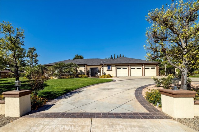 Detail Gallery Image 38 of 45 For 19151 Oriente Dr, Yorba Linda,  CA 92886 - 4 Beds | 4/1 Baths