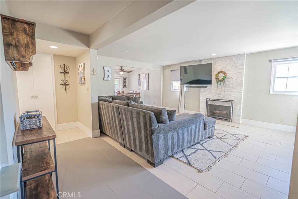 MLS #SR25235061 image #7