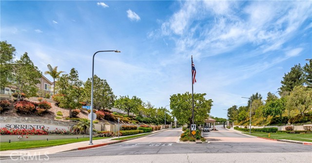 Detail Gallery Image 27 of 28 For 20656 Pesaro Way, Porter Ranch,  CA 91326 - 3 Beds | 2 Baths