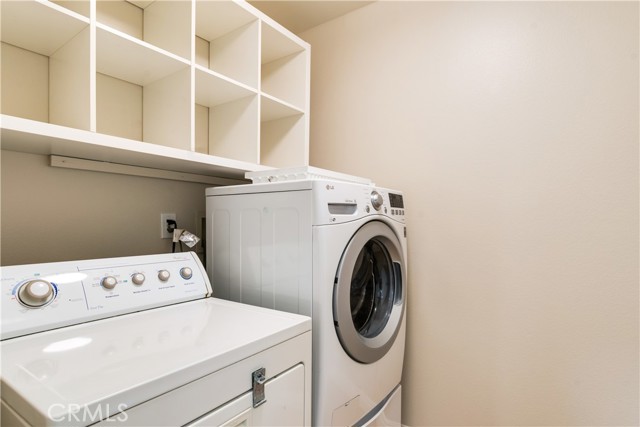 15493 Timberidge Lane, Chino Hills CA: https://media.crmls.org/medias/dbc3aa1f-9928-4fcf-8675-16d595803f80.jpg