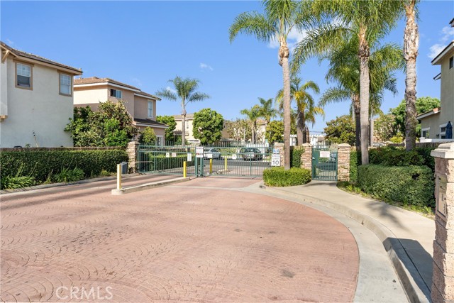 Detail Gallery Image 20 of 23 For 1972 W Blue Violet Ct, Anaheim,  CA 92801 - 2 Beds | 2/1 Baths