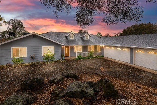 Detail Gallery Image 1 of 46 For 4818 Oakdale Dr, Mariposa,  CA 95338 - 3 Beds | 2/1 Baths