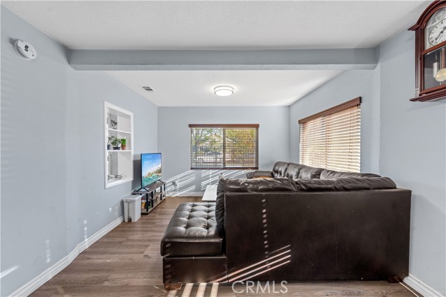 13847 Estelle Street, Corona CA: https://media.crmls.org/medias/dbc4f34b-b357-46c1-95b2-a3b9e1c142f9.jpg